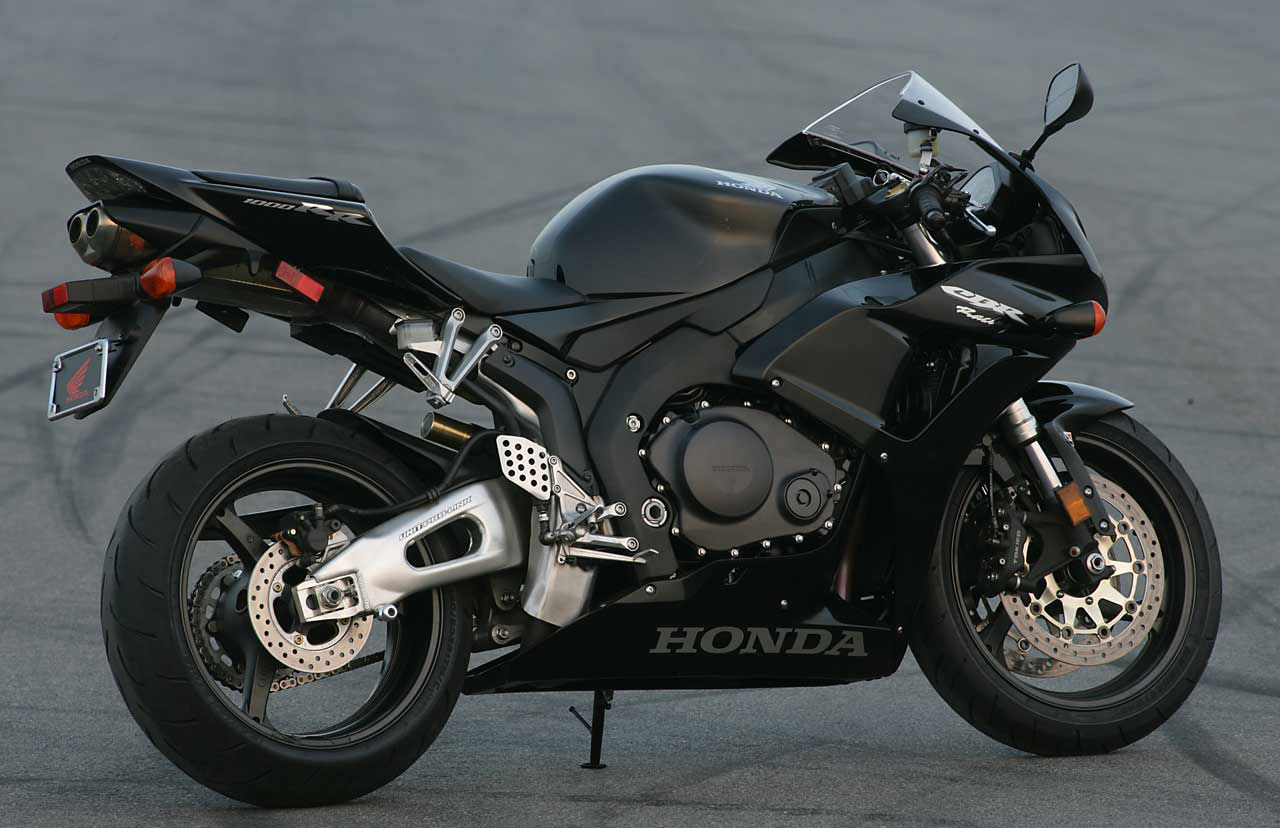 Foto: HONDA CBR 1000RR FireBlade 2006